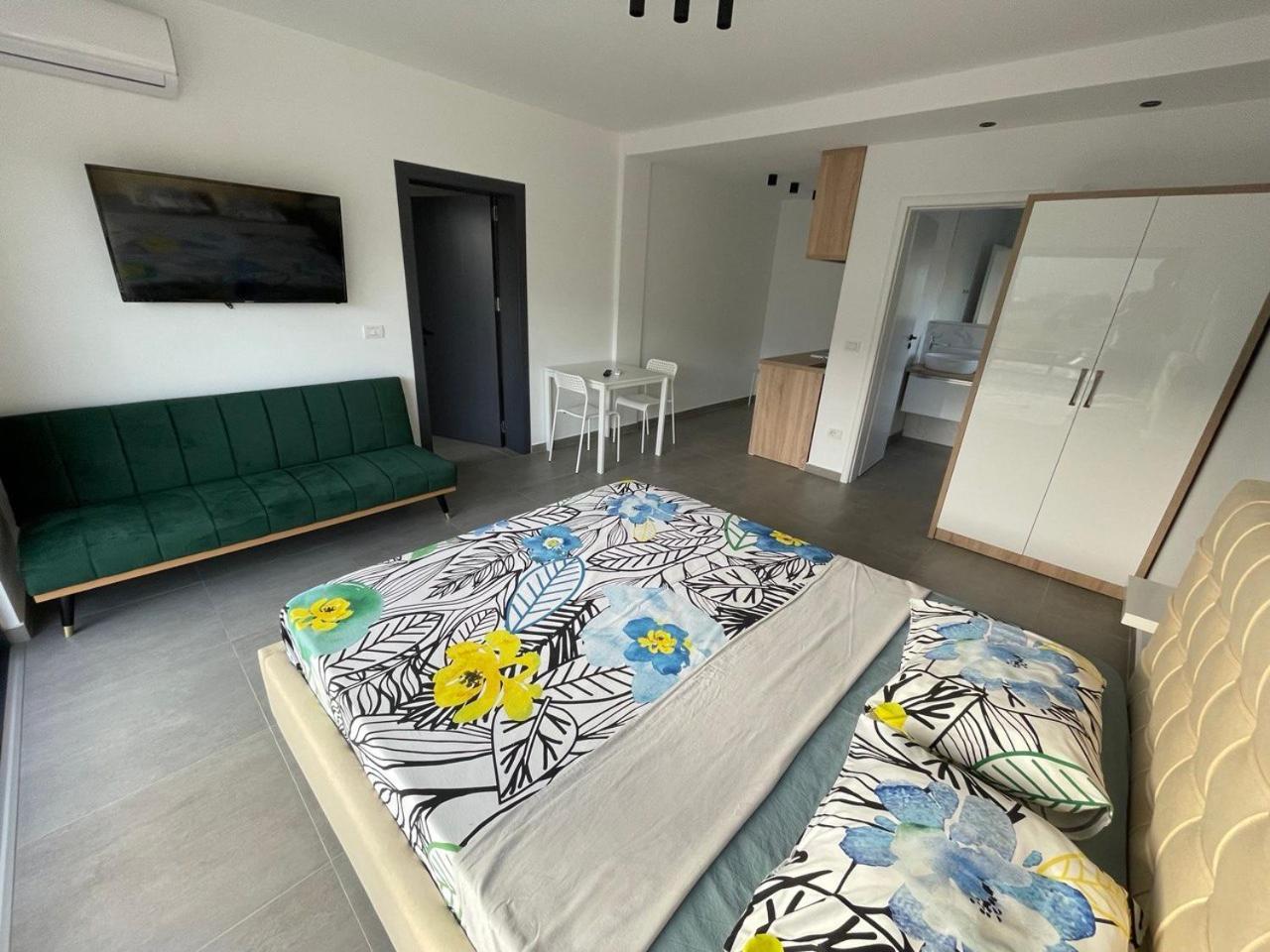 Hela Residence Orikum Esterno foto